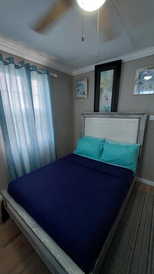 Carmen Apartment Μπριτζτάουν Εξωτερικό φωτογραφία